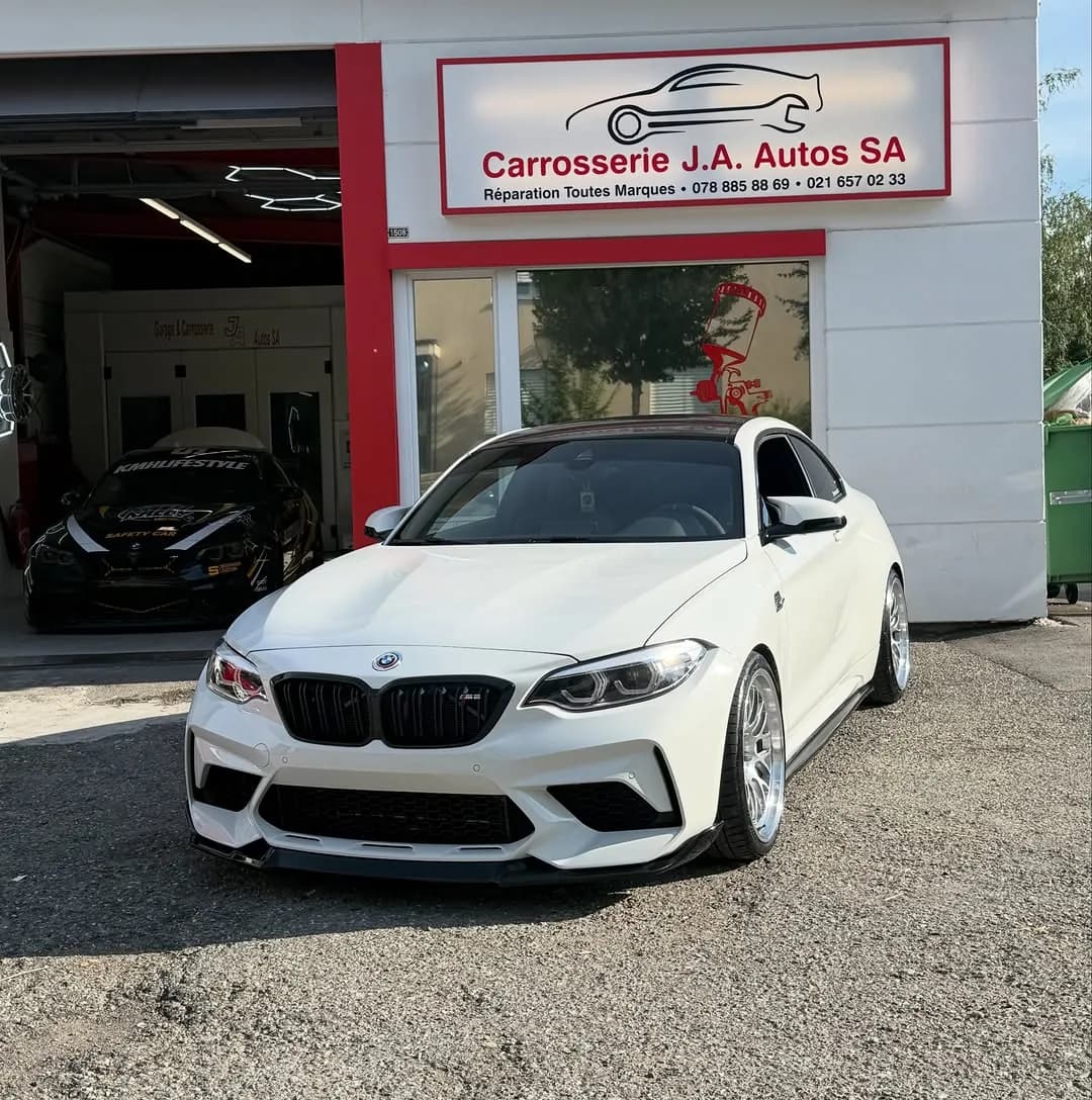 BMW M2 F87 — finitions